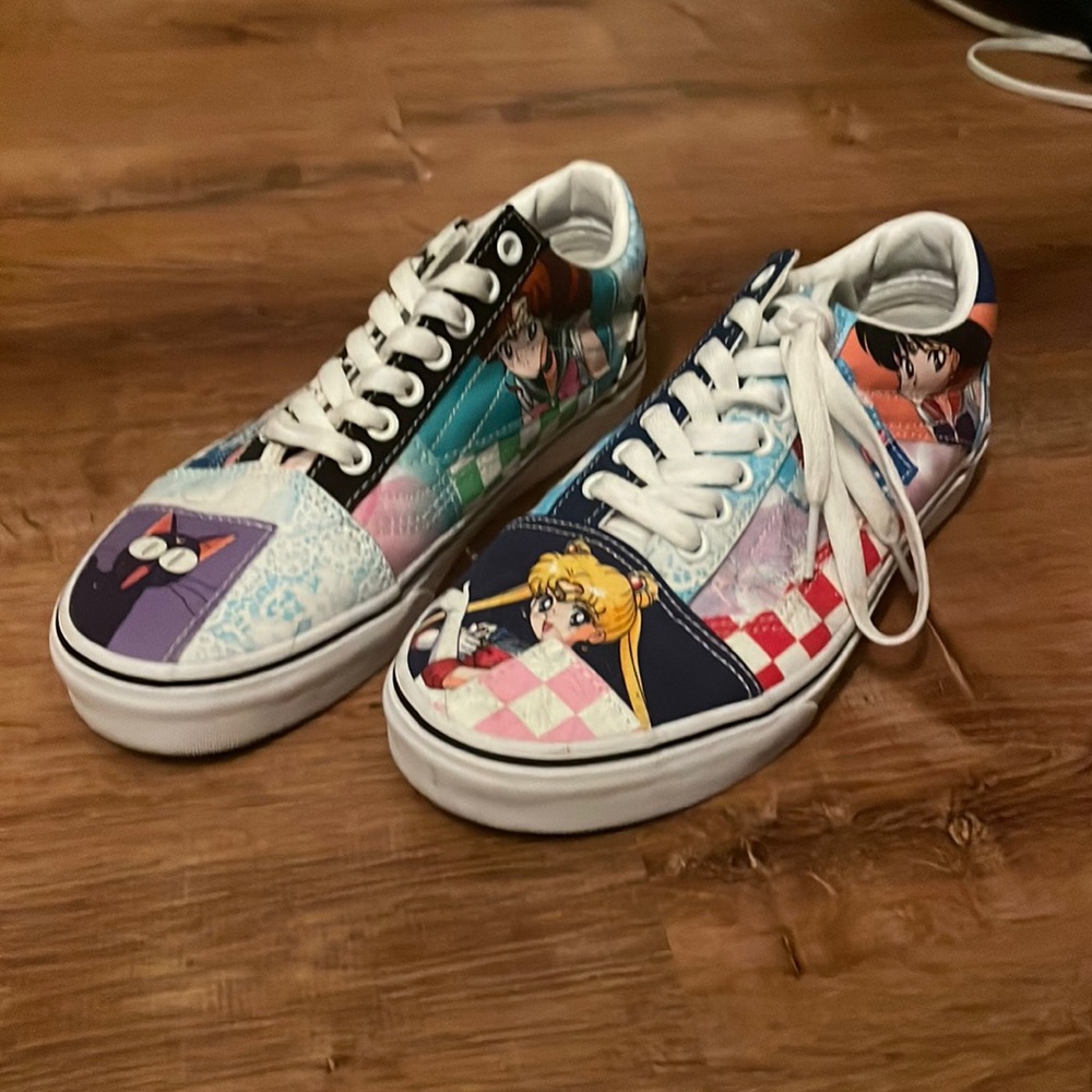 COPY - Vans x Sailor Moon Old Skool Skate Shoe - Patchwork women’s size 8